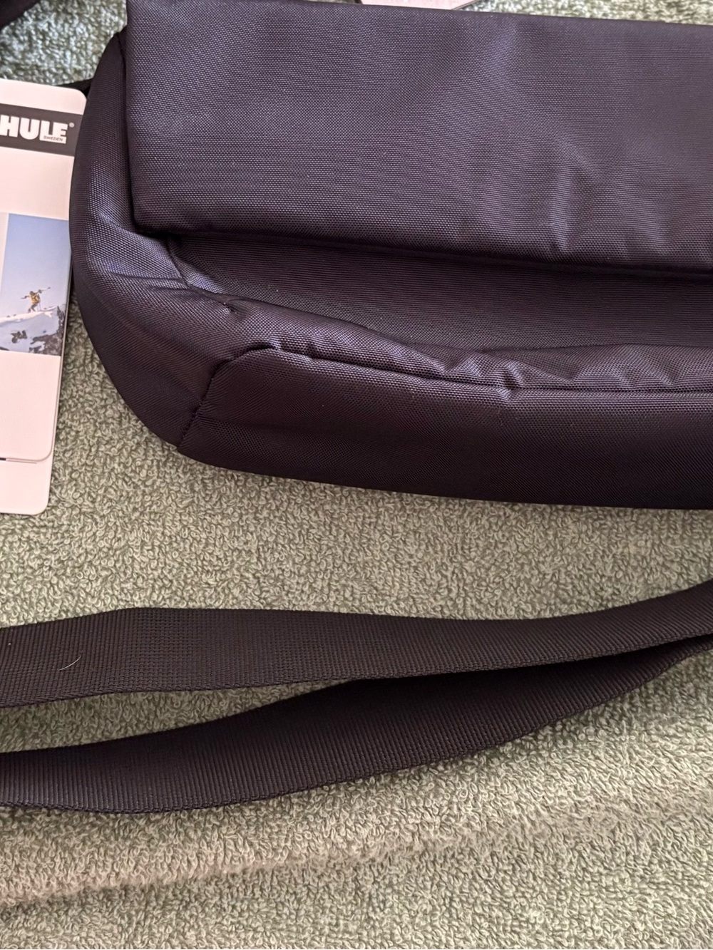 Thule Black Sling Bag with Adjustable Crossbody Strap - Picture 8 of 8